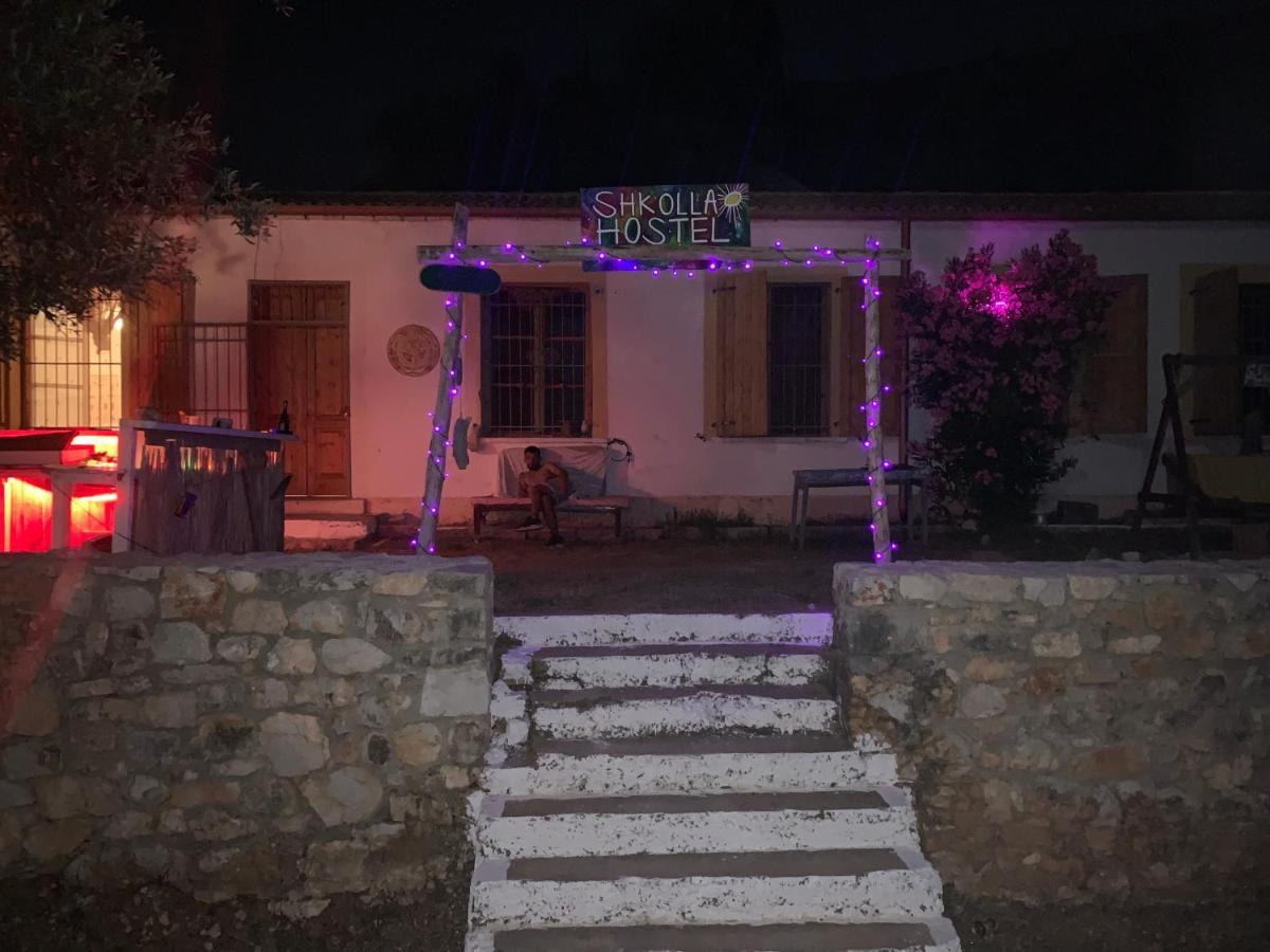 Shkolla & Albergue Vuno